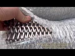 ดูเหตุใดจึงเลือกตัวแบ่งห้องตาข่ายลวดตาข่ายตกแต่ง OEM สำหรับอาคาร