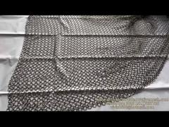 มองใกล้ยิ่งขึ้น: ม่านตาข่ายวงแหวนภายใน OEM ม่าน Chainmail เตาผิง