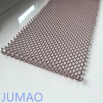 หลังคาติดตั้ง Mesh ผ้าม่านกันเหล็ก ที่เหมาะสมสําหรับพื้นหลังและสภาพแวดล้อมทางการค้า